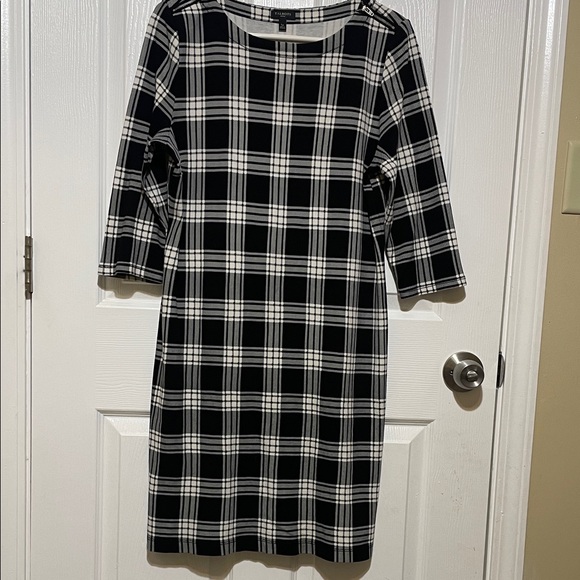 Talbots Dresses & Skirts - Talbots Shift Dress -Black and White Plaid with Elbow Length Sleeve - Lp